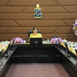 สมเด็จพระเทพรัตนราชสุดาฯ สยามบรมราชกุมารี ทรงเป็นองค์ประธานการประชุมคณะกรรมการมูลนิธิชัยพัฒนา ครั้งที่ 1/2555