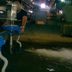 โครงการการปรับปรุงคุณภาพน้ำโดยเติมกังหันน้ำมูลนิธิชัยพัฒนา กรุงเทพฯ (6 ตุลาคม 2554)