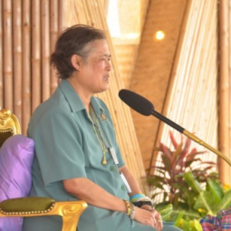 Her Royal Highness Princess Maha Chakri Sirindhorn Proceeds to Observe the Operation Progress of “Thaharn Phandee Project (Good Farmer Soldier)”at King Baromma Trailokkanat Camp, Phitsanulok Province