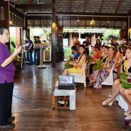 โครงการอัมพวา ชัยพัฒนานุรักษ์ มูลนิธิชัยพัฒนา ต้อนรับคณะมิสแกรนด์ อินเตอร์เนชั่นแนล 2015