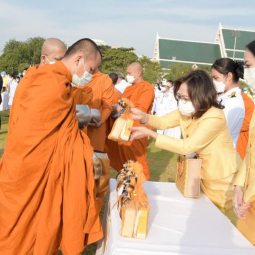 <strong>อ่านเพิ่มเติมเกี่ยวกับ</strong><br />รองเหรัญญิกมูลนิธิชัยพัฒนา ร่วมในพิธีบำเพ็ญกุศลและทำบุญตักบาตรพระสงฆ์ วันคล้ายวันพระบรมราชสมภพพระบาทสมเด็จพระบรมชนกาธิเบศร มหาภูมิพลอดุลยเดชมหาราช บรมนาถบพิตร รองเหรัญญิกมูลนิธิชัยพัฒนา ร่วมในพิธีบำเพ็ญกุศลและทำบุญตักบาตรพระสงฆ์ วันคล้ายวันพระบรมราชสมภพพระบาทสมเด็จพระบรมชนกาธิเบศร มหาภูมิพลอดุลยเดชมหาราช บรมนาถบพิตร