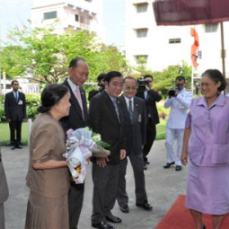 สมเด็จพระเทพรัตนราชสุดาฯ สยามบรมราชกุมารี เสด็จฯ ไปในงานปิดภาคเรียน ประจำปีการศึกษา 2553 ณ โรงเรียนชัยพิทยพัฒน์ มูลนิธิชัยพัฒนา 