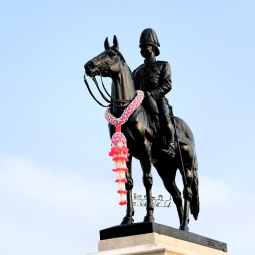 <strong>Read more about</strong><br />Wreath Laying Ceremony on the Occasion of Chulalongkorn’s Day Wreath Laying Ceremony on the Occasion of Chulalongkorn’s Day