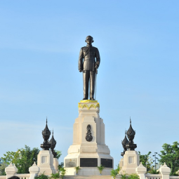 <strong>Read more about</strong><br />Wreath-laying Ceremony to Pay tribute to the Statue of His Majesty King Bhumibol Adulyadej The Great Wreath-laying Ceremony to Pay tribute to the Statue of His Majesty King Bhumibol Adulyadej The Great