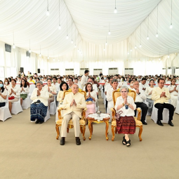 <strong>Read more about</strong><br />Chanting Ceremony in Honor of the Buddha’s Relics at Sanam Luang Chanting Ceremony in Honor of the Buddha’s Relics at Sanam Luang